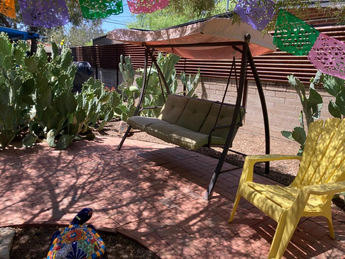Casa Azul - Cute Centrally Located Adobe With Large Fenced Outdoor Living For Pets And Adults, Non-Smoking Тусон Экстерьер фото